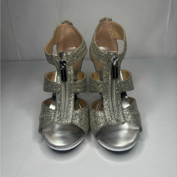 Michael Kors Berkley Silver Glitter Leather Zip Peep Toe T Strap Sandals Heels - Picture 4 of 12